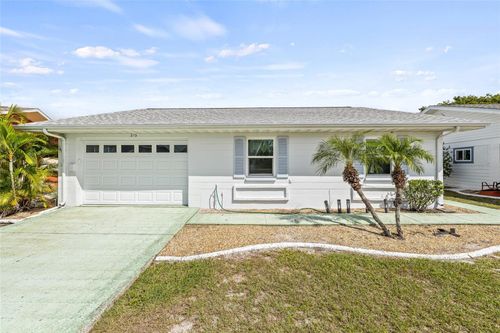 213 Genet Ct, Sun City Center, FL, 33573-5425 | Card Image