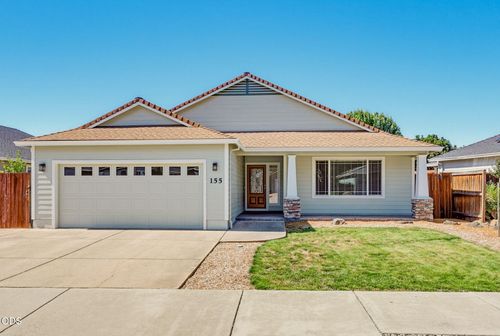 155 Glenwood Dr, Eagle Point, OR, 97524-8595 | Card Image