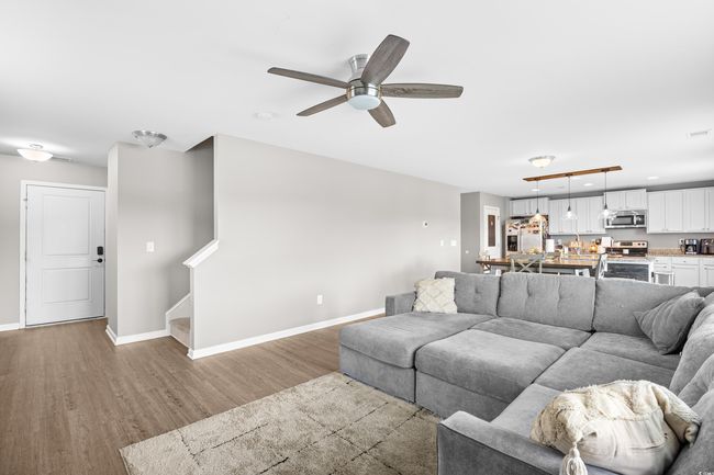 317 Truce St, House other with 4 bedrooms, 3 bathrooms and 4 parking in Myrtle Beach SC | Image 6