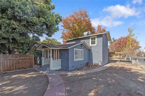 1096 E Sycamore Ave, Tulare, CA, 93274-4430 | Card Image