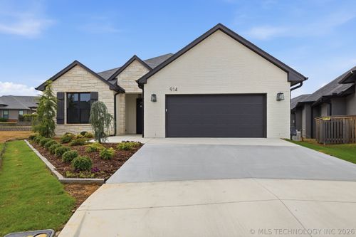 914 W 85th St, Tulsa, OK, 74132-4135 | Card Image