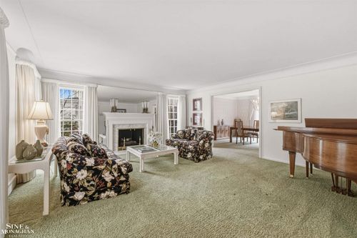 551 Renaud Road, Grosse Pointe Woods, MI, 48236 | Card Image