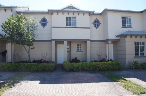 2011 Nassau Dr, Riviera Beach, FL, 33404-6460 | Card Image