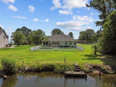 113 E Canvasback Drive, House other with 4 bedrooms, 2 bathrooms and null parking in Currituck NC | Image 2