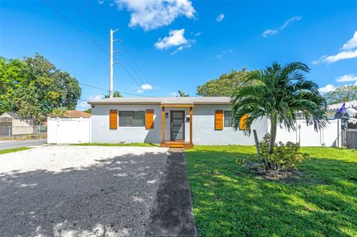 1325 N 26th Ave, Hollywood, FL, 33020-2904 | Card Image