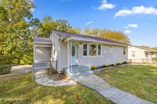 2101 Chillicothe St, Knoxville, TN, 37921-7004 | Card Image