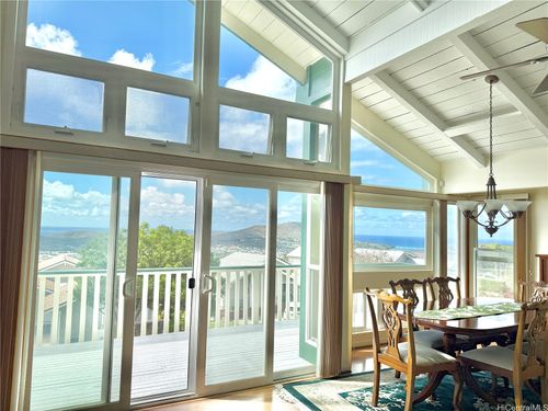 989 Kaahue St, Honolulu, HI, 96825-1348 | Card Image