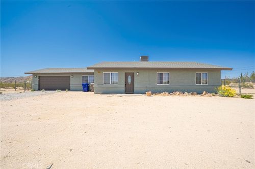 4588 Avenida La Flora Desierta, Joshua Tree, CA, 92252 | Card Image