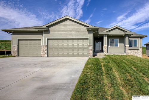 11002 N 159th Ave, Bennington, NE, 68007-5211 | Card Image