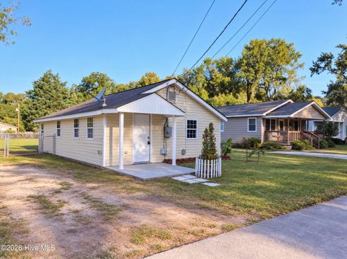 e-206 N Poplar Street, New Bern, NC, 28560 | Card Image