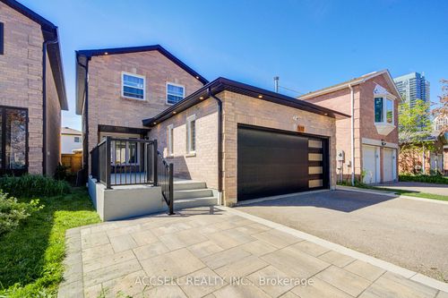 527 Wallenberg Cres, Mississauga, ON, L5B3L8 | Card Image
