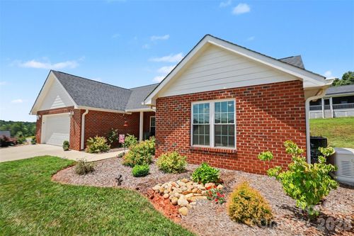 105 Kingston Pl, Spindale, NC, 28160-5001 | Card Image