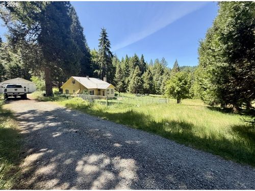 301 Humphrey Addition Rd, Glendale, OR, 97442-9606 | Card Image