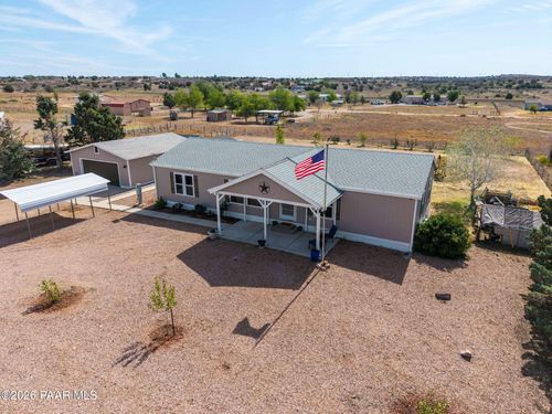 24345 N Los Angeles St, Paulden, AZ, 86334-3327 | Card Image