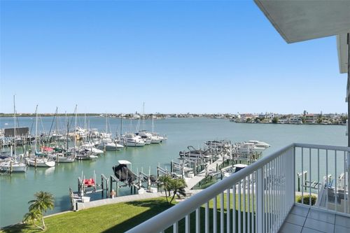 apt-2404-425 150th Ave, MADEIRA BEACH, FL, 33708-2076 | Card Image