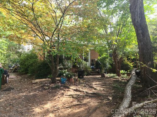 800 Farmcrest Dr, Charlotte, NC, 28206-1320 | Card Image