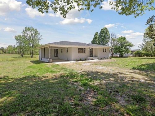 2725 Porter Rd, Mason, TN, 38049-7549 | Card Image