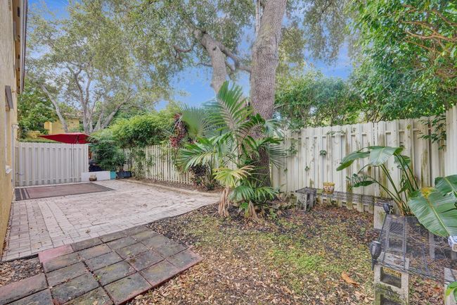 10320 - 10320 Sw 18 Th St, Townhouse with 4 bedrooms, 3 bathrooms and null parking in Miramar FL | Image 9
