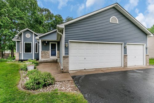 13095 8th Ave N, Zimmerman, MN, 55398-9056 | Card Image