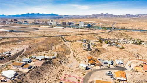 3054 Hickory St, Bullhead City, AZ, 86429-7116 | Card Image