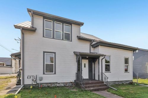 124 Elm St, Mauston, WI, 53948-1316 | Card Image