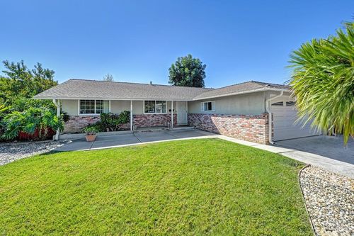 217 Arrowhead Drive, Vacaville, CA, 95687 | Card Image