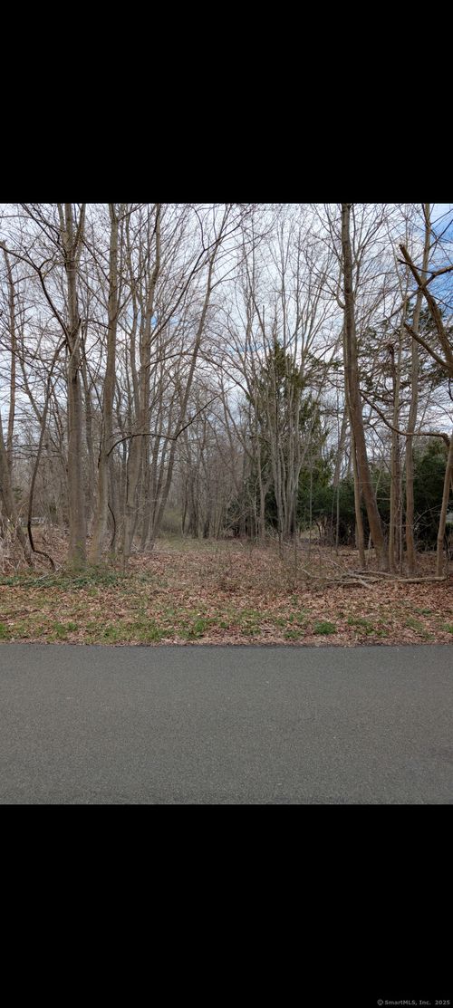 80 West St, Middlefield, CT, 06455-1121 | Card Image