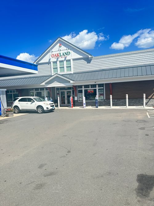 708 Silas Deane Hwy, Wethersfield, CT, 06109-3027 | Card Image