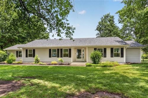 35352 W 146th St, Gardner, KS, 66030-9765 | Card Image