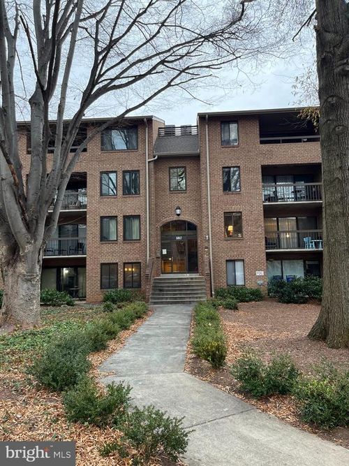 apt-202-5817 Edson Ln, ROCKVILLE, MD, 20852-2908 | Card Image