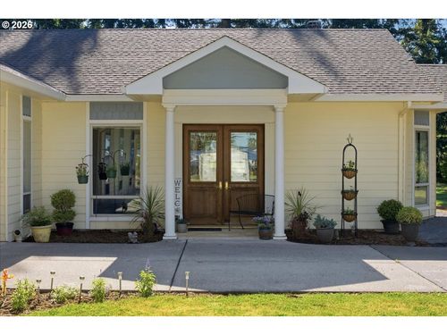 7062 River Bend Dr Ne, Silverton, OR, 97381-9151 | Card Image