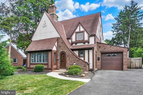 306 Elmwood Blvd, YORK, PA, 17403-1927 | Card Image