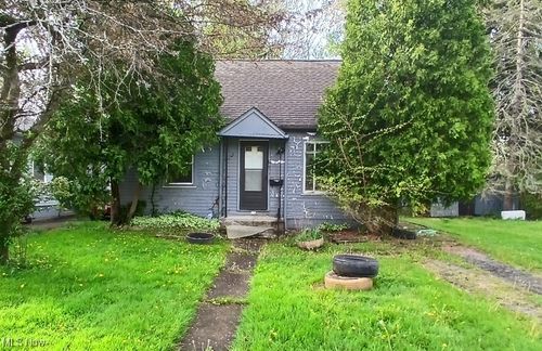 702 Hall Street Nw, Warren, OH, 44483 | Card Image
