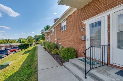 apt-e-23 Alpine Dr, Wappingers Falls, NY, 12590-5226 | Card Image