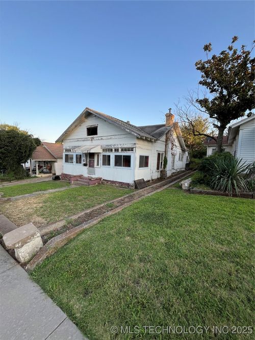 324 W Broadway St, Drumright, OK, 74030-3610 | Card Image