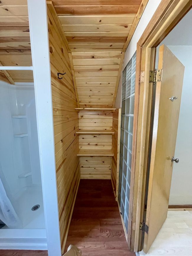 421 W Van Dusen St, House other with 5 bedrooms, 2 bathrooms and null parking in Springfield MN | Image 48
