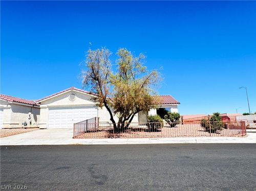 5218 Jungle Orchard St, North Las Vegas, NV, 89031-0572 | Card Image