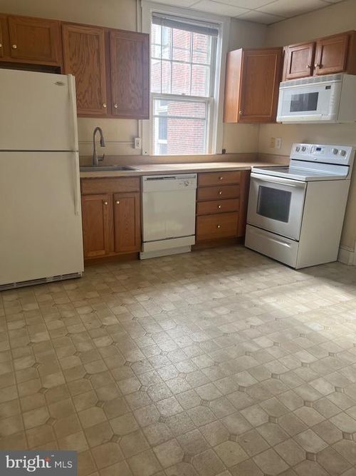 742 Haddon Ave, COLLINGSWOOD, NJ, 08108-3717 | Card Image