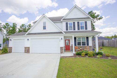 402 Summer Wind Way, Aberdeen, NC, 28315-6600 | Card Image