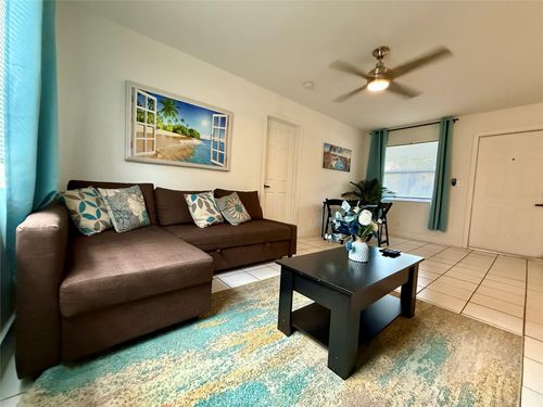 apt-2-3208 Canal Dr, Pompano Beach, FL, 33062-3326 | Card Image