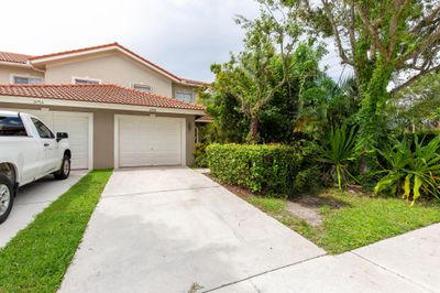 12768 Westhampton Circle, Townhouse with 3 bedrooms, 2 bathrooms and null parking in Wellington FL | Image 3