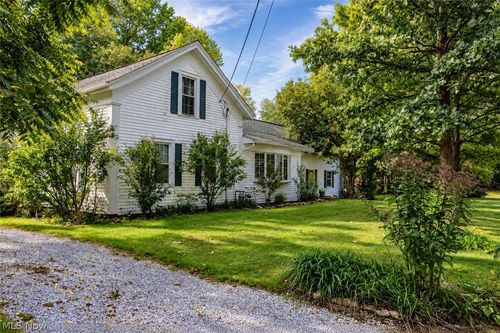 7186 S Ridge Rd, Madison, OH, 44057-9702 | Card Image