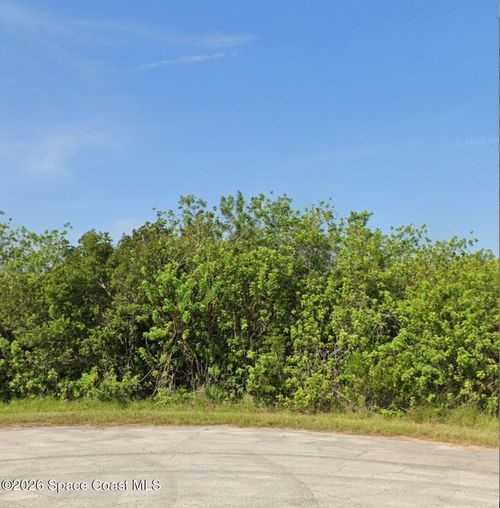 8 Stallion Ct, PALM BAY, FL, 32909-1133 | Card Image