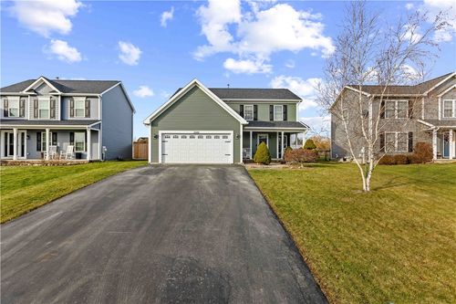 1544 Meadowbrook Ln, Farmington, NY, 14425-9348 | Card Image