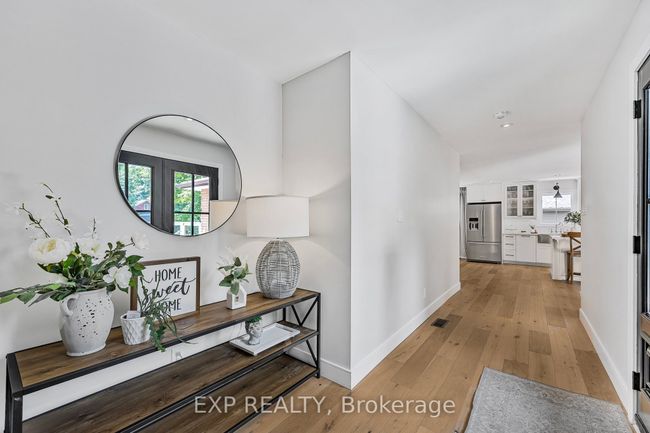 81 Forest Cir, House other with 6 bedrooms, 2 bathrooms and 6 parking in Tiny ON | Image 4