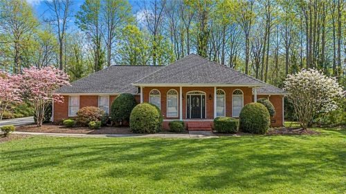 227 Rollingwood Cir Nw, Rome, GA, 30165-1748 | Card Image