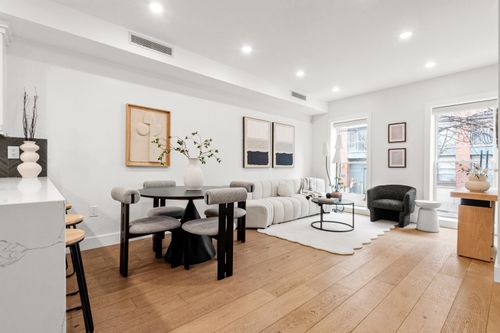 1-223 Montgomery St, Jersey City, NJ, 07302-4004 | Card Image