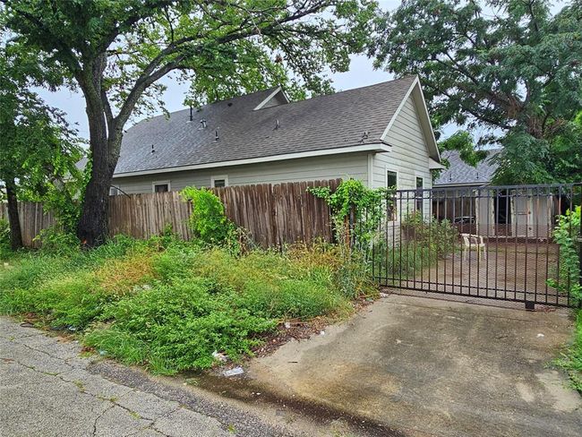 3022 Mcilhenny St, House other with 3 bedrooms, 2 bathrooms and null parking in Houston TX | Image 6