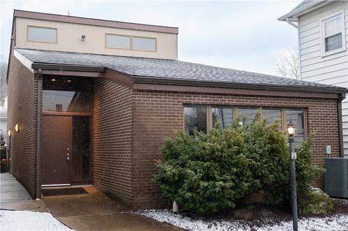 237 2nd St, Smithton, PA, 15479-1003 | Card Image