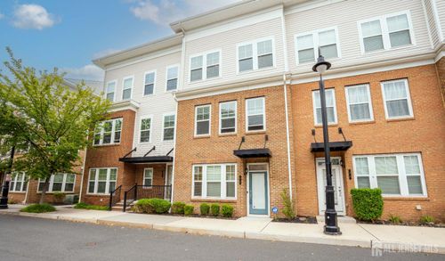 34 Bond St, North Brunswick, NJ, 08902-5035 | Card Image